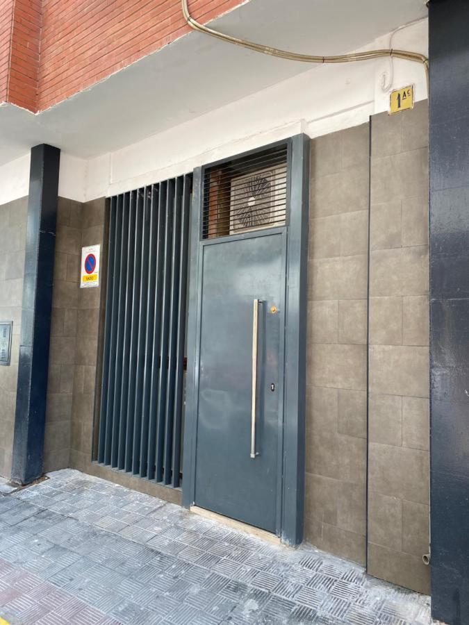 Flamenca Triana - Apartamento Totalmente Equipado Wifi 2D sofas camas 2 baños Sevilla Exterior foto